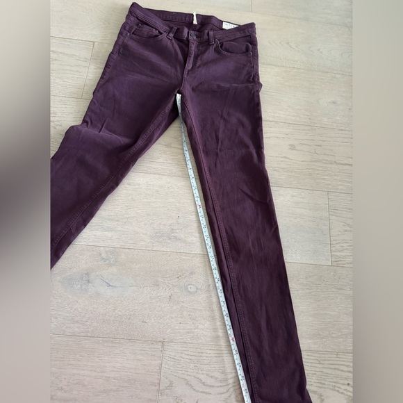 Rag & Bone woman’s Skinny Jean in distressed wine color size 29 - Picture 4 of 8